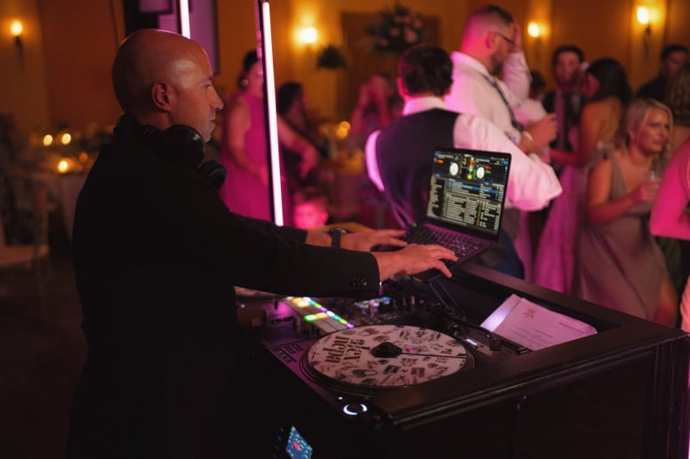 Gallery photo 4 of Mint DJ & Event Group