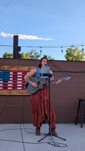 Gallery photo 1 of Miranda Free Music