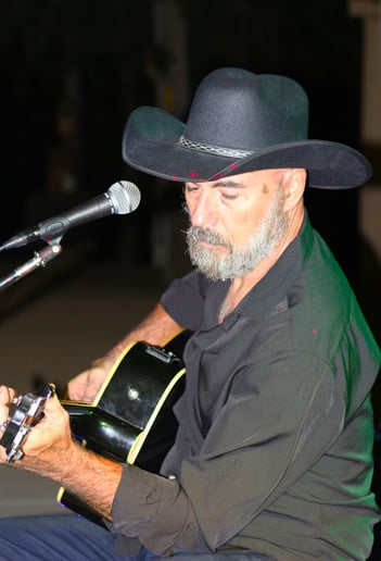 Gallery photo 5 of Misfit Williams