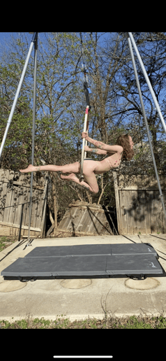 Gallery photo 1 of Lyzzie Laudable