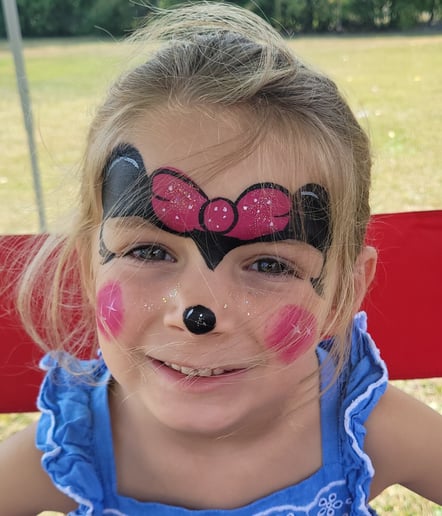 Gallery photo 9 of Miss Sarah's Fun Faces and Balloons