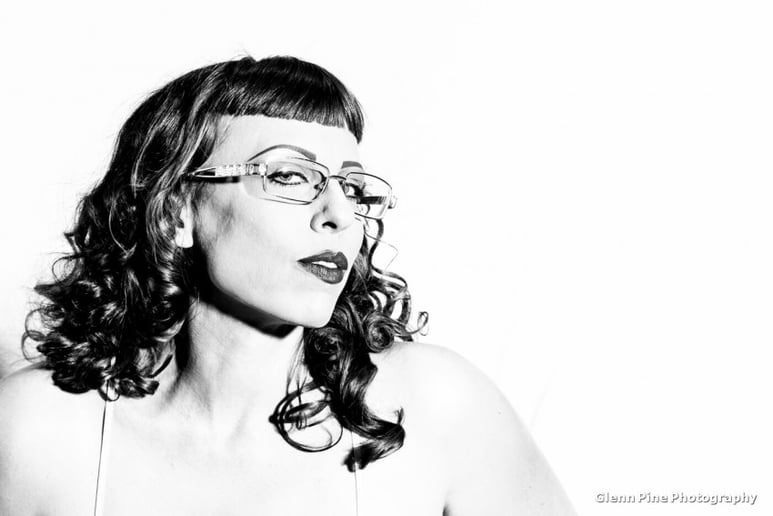 Gallery photo 2 of Madame O