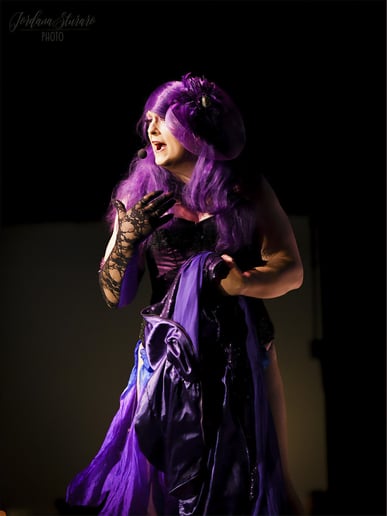 Gallery photo 8 of Miss Violet DeVille