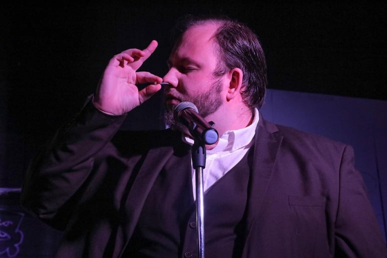 Gallery photo 6 of Mister Dusty Rose