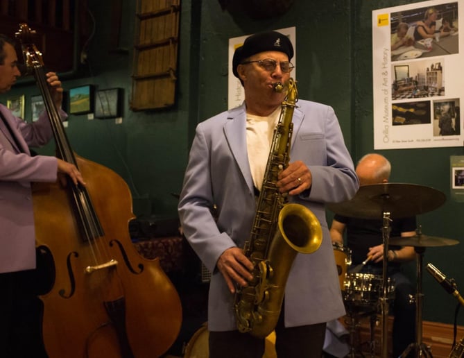 Gallery photo 1 of Mitch Beube Band
