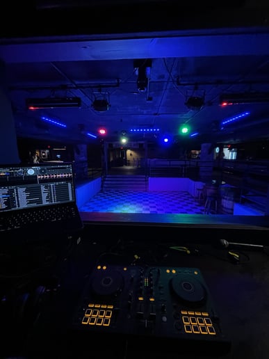Gallery photo 1 of Mix It Mitch