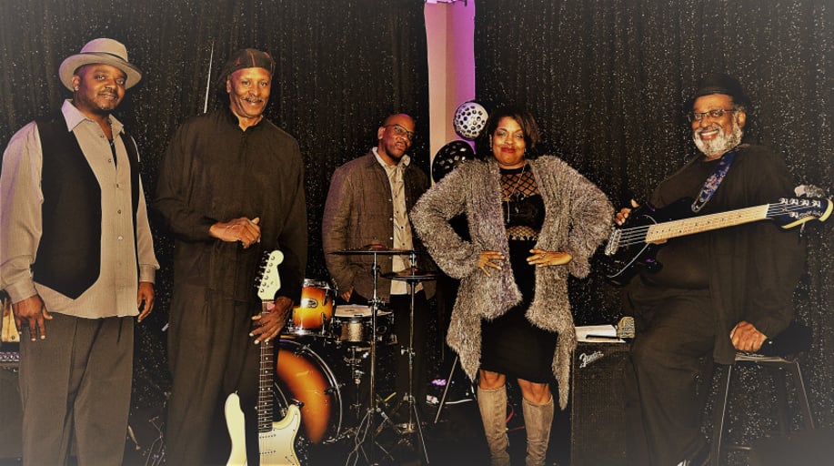 Gallery photo 10 of Miz Floes/jazzy sol