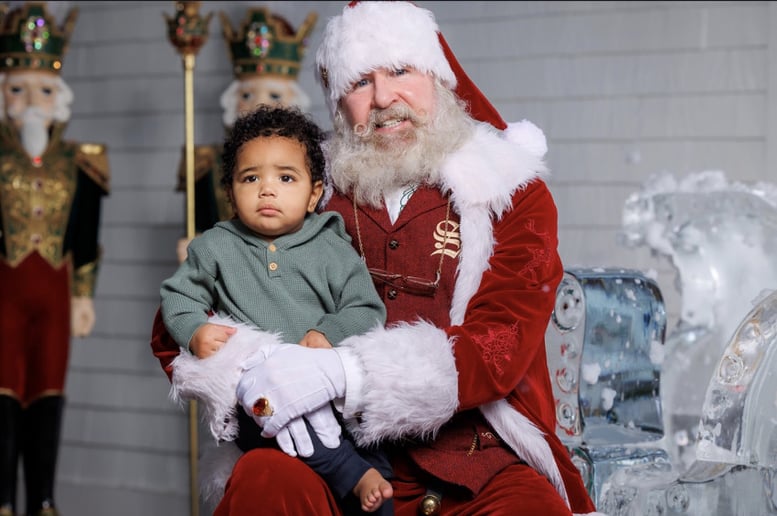 Gallery photo 17 of MJ Santa