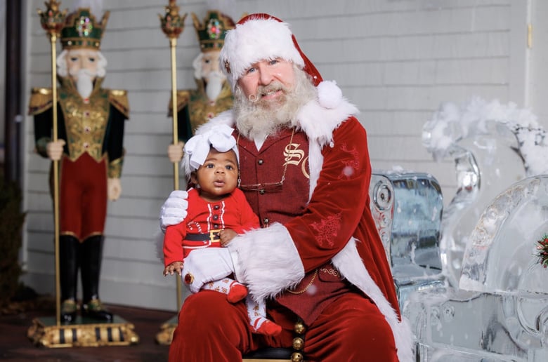 Gallery photo 11 of MJ Santa