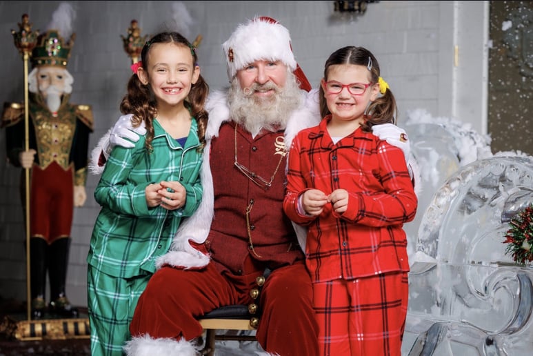 Gallery photo 29 of MJ Santa