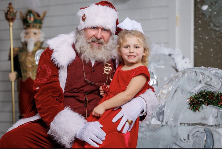 Gallery photo 36 of MJ Santa