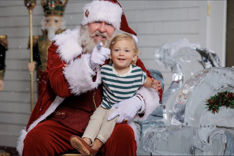 Gallery photo 38 of MJ Santa