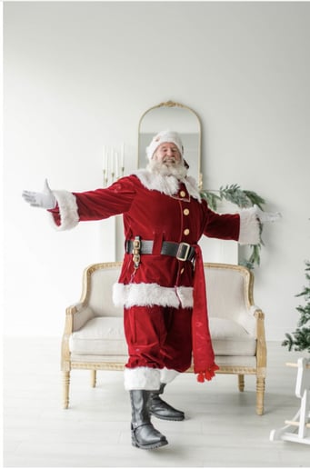 Gallery photo 3 of MJ Santa