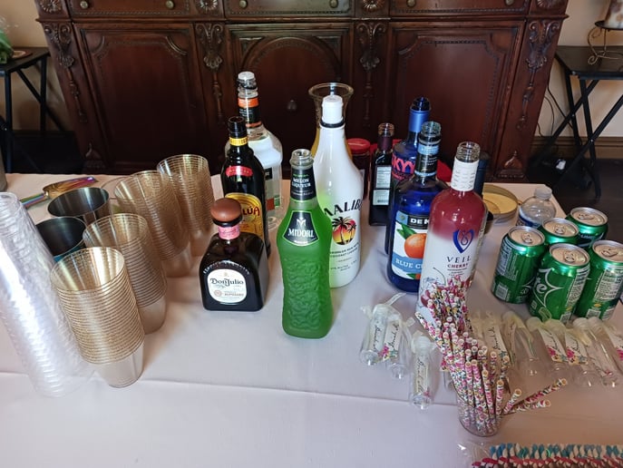 Gallery photo 10 of MJ's East Bay Event Bartending