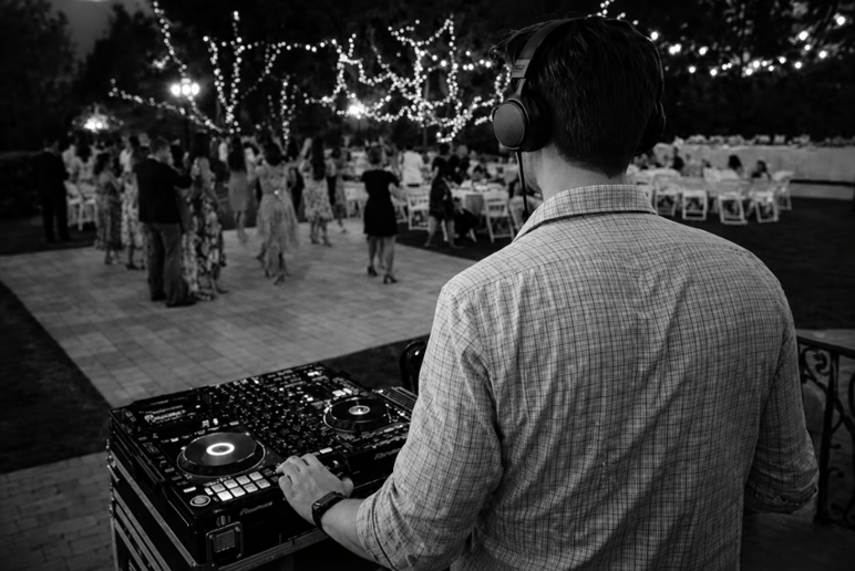 Gallery photo 15 of MJx Denver Mobile DJ