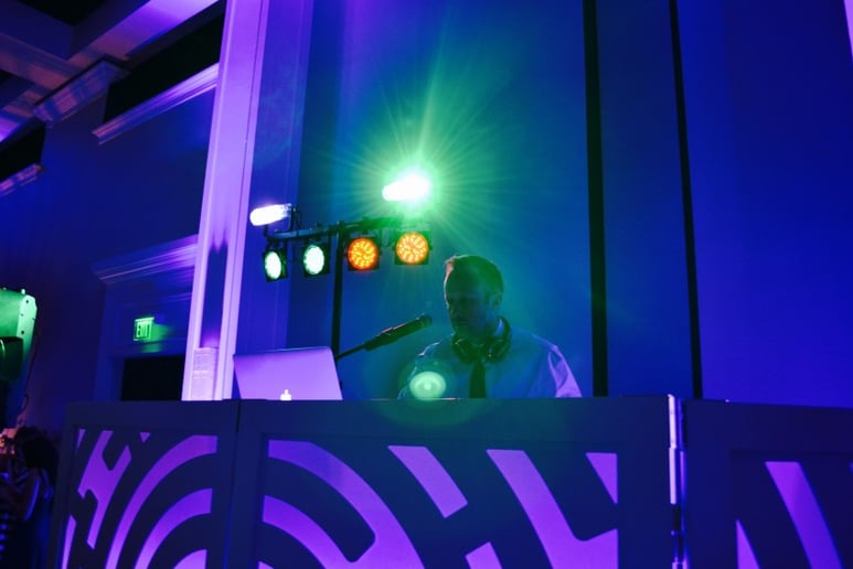 Gallery photo 6 of MK Entertainment