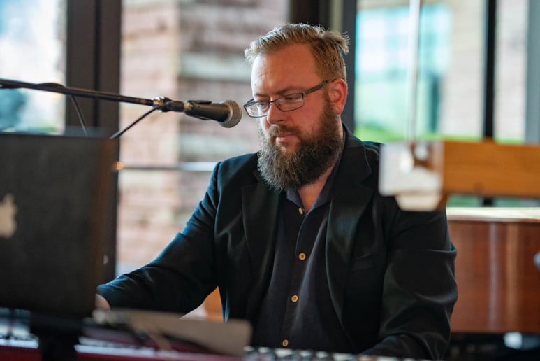 Gallery photo 2 of MMB3 Organ Trio