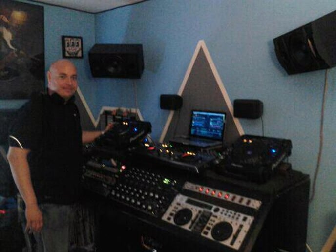 Gallery photo 2 of MNM (Mike Negron Music)