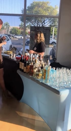 Gallery photo 10 of Mobile Bartender, Mixology Classes