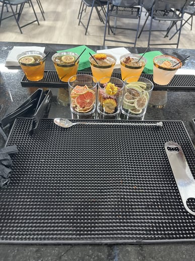 Gallery photo 3 of Balanced & Bubbly Mobile Bar