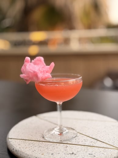 Gallery photo 6 of BeeHive Mobile Bar