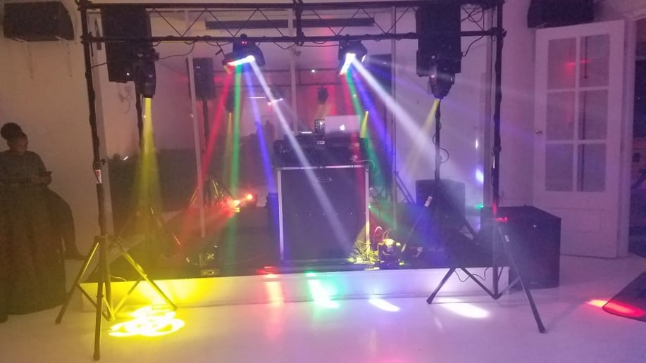 Gallery photo 1 of Mobile dj services