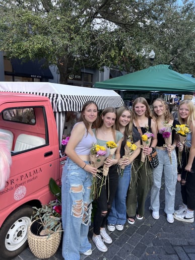 Gallery photo 5 of Mobile Flower Bar, bouquet building