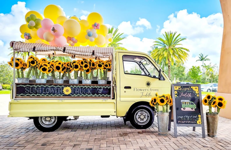 Gallery photo 7 of Mobile Pop Up Sunflower (Flower Truck)