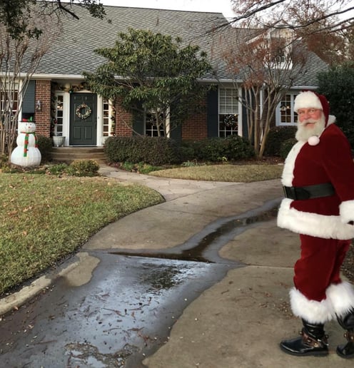 Gallery photo 3 of Mobile Santa TX