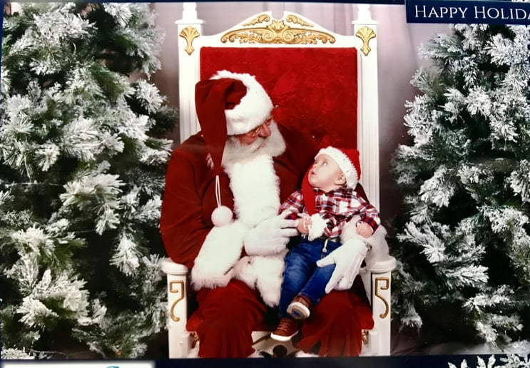 Gallery photo 8 of Mobile Santa TX