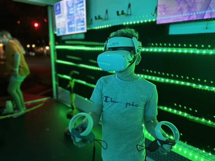 Gallery photo 4 of Mobile VR Cave