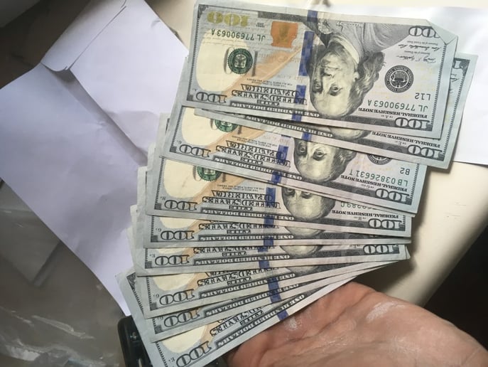 Gallery photo 1 of $Moe is Les$