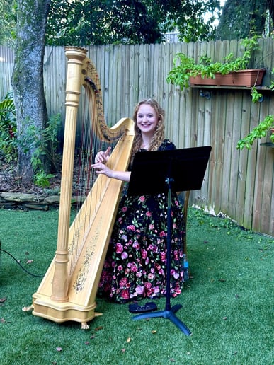Gallery photo 4 of Molly Ronan Harpist