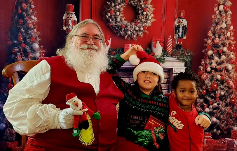 Gallery photo 4 of Moments with Santa Dave