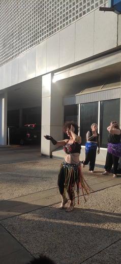 Gallery photo 6 of Mona Kafelebasi Belly Dancer