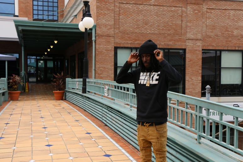 Gallery photo 7 of Money Lik