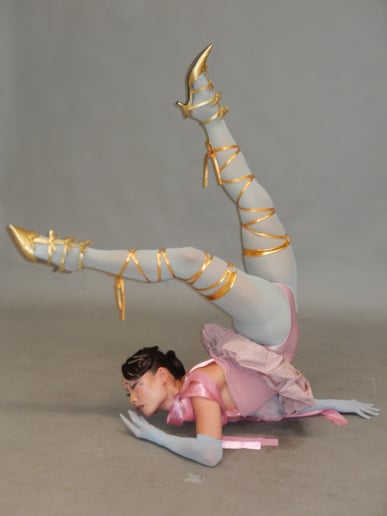 Gallery photo 5 of Naranzul Contortionist & Handbalancer