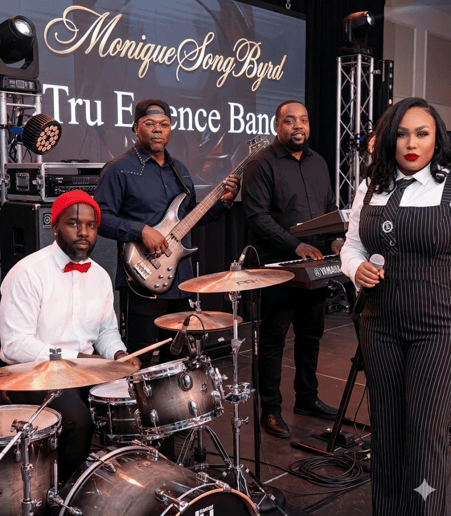 Gallery photo 1 of Monique SongByrd & Tru Essence Band