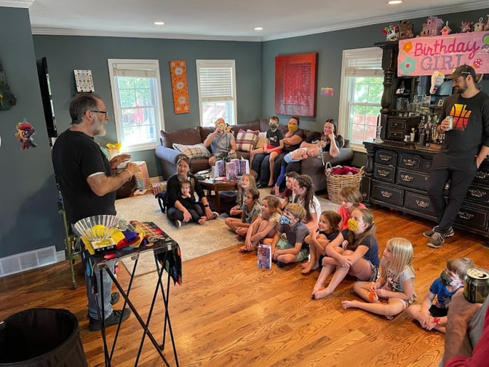 Gallery photo 5 of Mont Dutson Magician