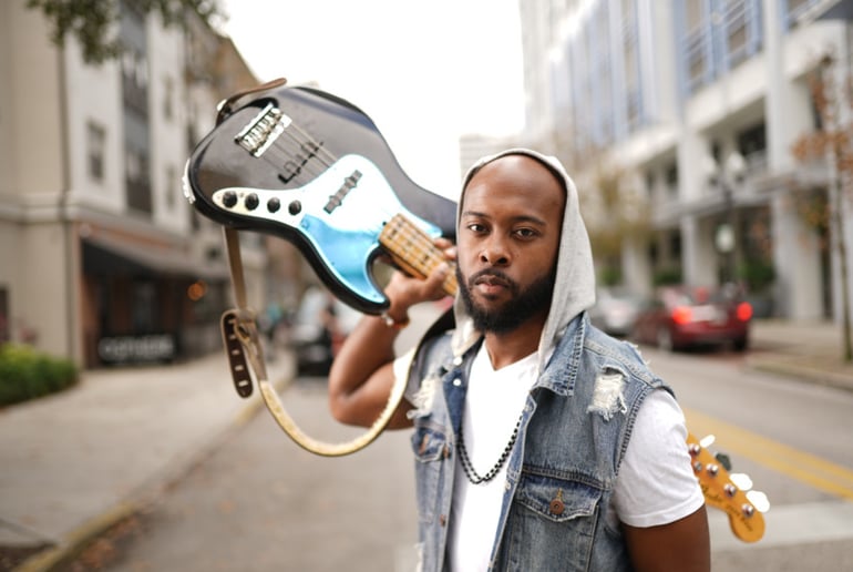 Gallery photo 1 of Montez G – Live Looping Solo Artist