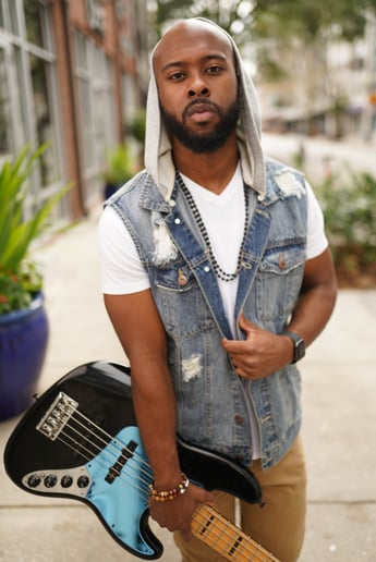 Gallery photo 2 of Montez G – Live Looping Solo Artist