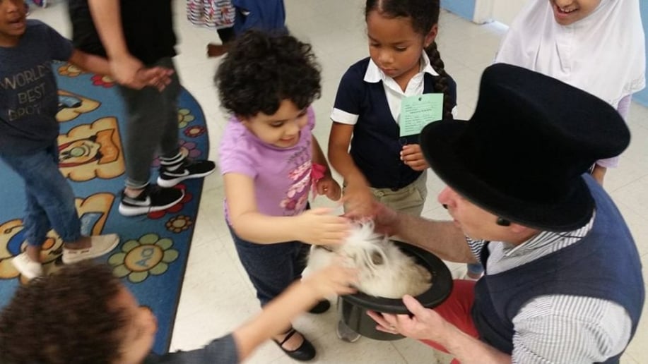 Gallery photo 9 of Monty the Magician