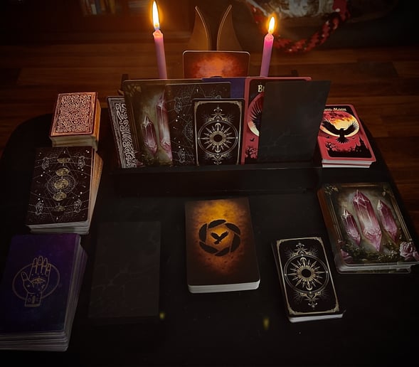 Gallery photo 1 of Moon Child’s Tarot Reading