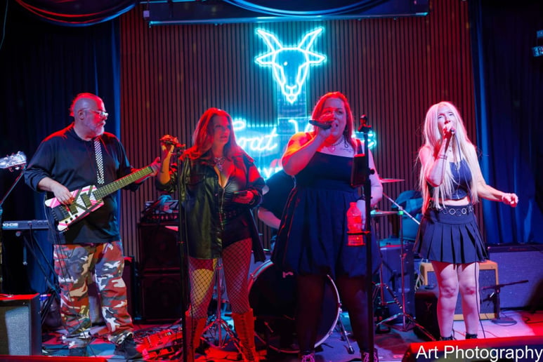 Gallery photo 1 of Moonhole-Arena Rock Anthems