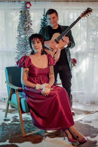Gallery photo 4 of Moonlighting