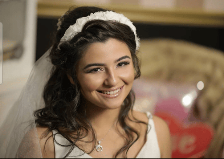 Gallery photo 2 of Moonverse Beauty – Makeup & Lashes