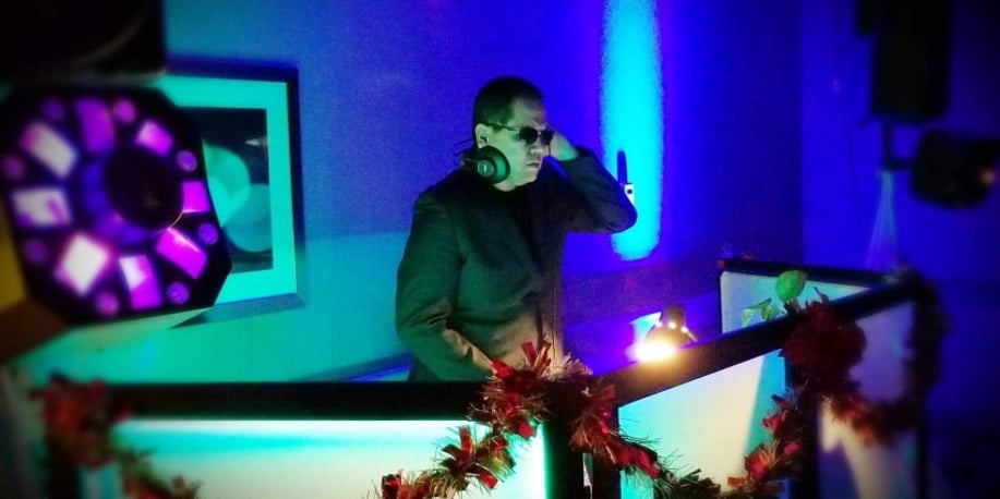 Gallery photo 2 of Mor Sol DJ Entertainment