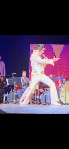 Gallery photo 1 of More Elvis Tribute - Paul Wyle