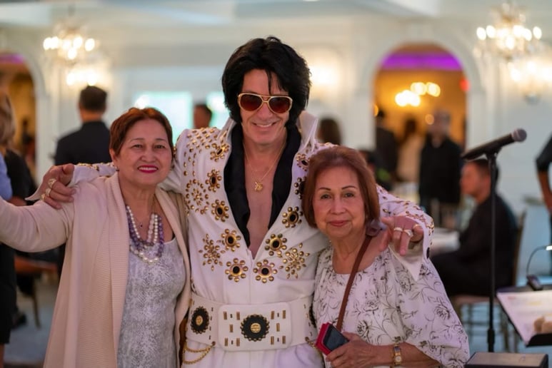 Gallery photo 3 of More Elvis Tribute - Paul Wyle