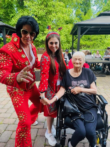 Gallery photo 7 of More Elvis Tribute - Paul Wyle